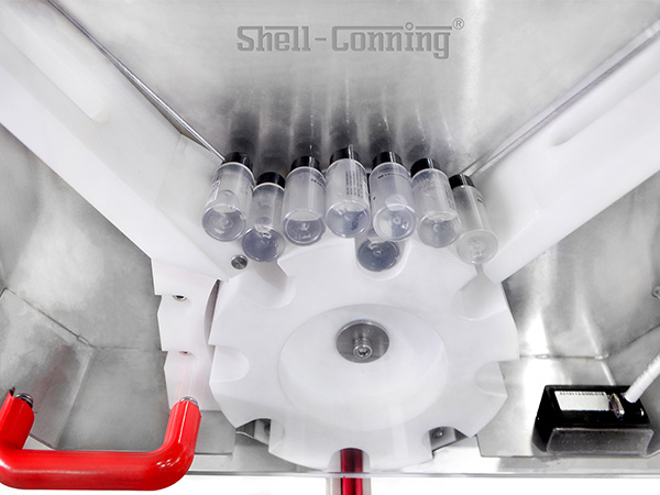 S610臥式（shì）圓瓶智能（néng）貼標（biāo）機