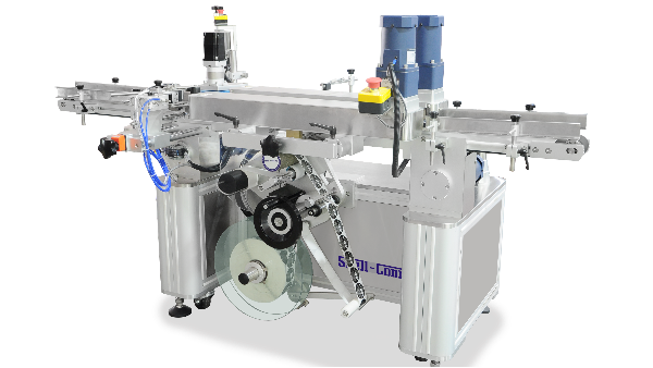 調整自動貼標機（jī）貼（tiē）標的精度差