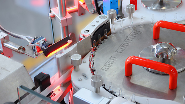 圓瓶貼標機廠家91成人视频帶你了（le）解立式貼標機（jī）與臥式貼標機區（qū）別（bié）是什麽