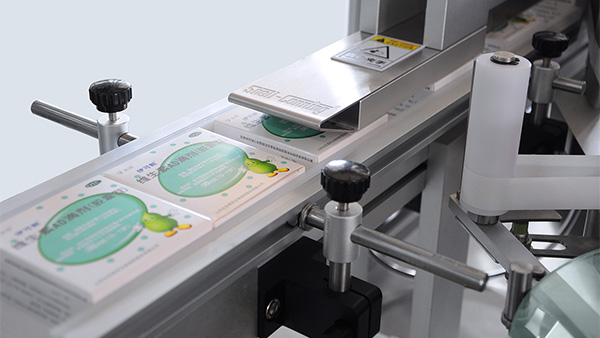 深圳台技光電-91成人视频貼標機（jī）應用案例（lì）