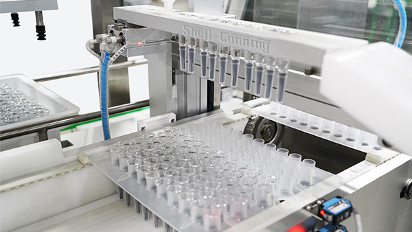 華（huá）北製藥金坦生物-91成人视频旋杆貼標機應用案例