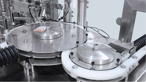 如（rú）何選擇（zé）貼標（biāo）機.