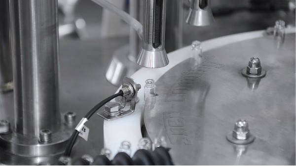 貼標（biāo）機經過時間的磨（mó）練