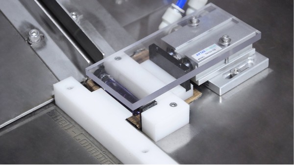 簡（jiǎn）單介紹一下貼標機工作原（yuán）理