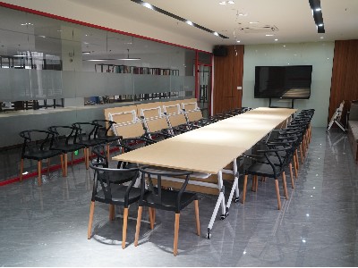 賽康（kāng）尼（ní）會議室