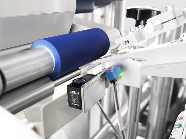 S921高(gāo)速軟管(guǎn)智能貼標(biāo)機 S921高速軟管智能(néng)貼(tiē)標機